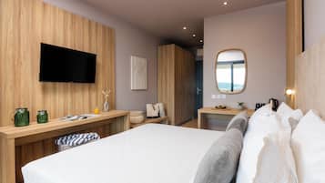 Superior Double or Twin Room, 1 Double or 2 Twin Beds, Sea View | In-room safe, blackout drapes, soundproofing, iron/ironing board