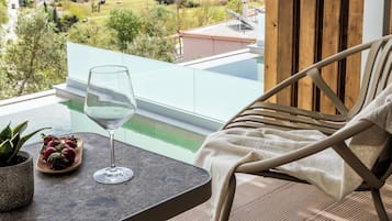 Royal Suite, Multiple Beds, Private Pool, Partial Sea View | Terrace/patio