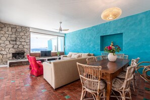 Interior - A Casa di Cappelli , Belle Villa Pied Dans L'eau Avec vue sur le Golfe D'ajaccio (Grosseto-Prugna)