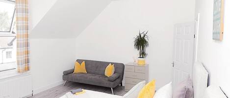 Apartment | 3 Schlafzimmer, Bügeleisen/Bügelbrett, kostenloses WLAN, Bettwäsche