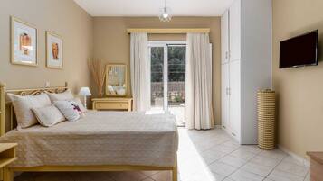 1 Schlafzimmer, Bügeleisen/Bügelbrett, Reisekinderbett, kostenloses WLAN