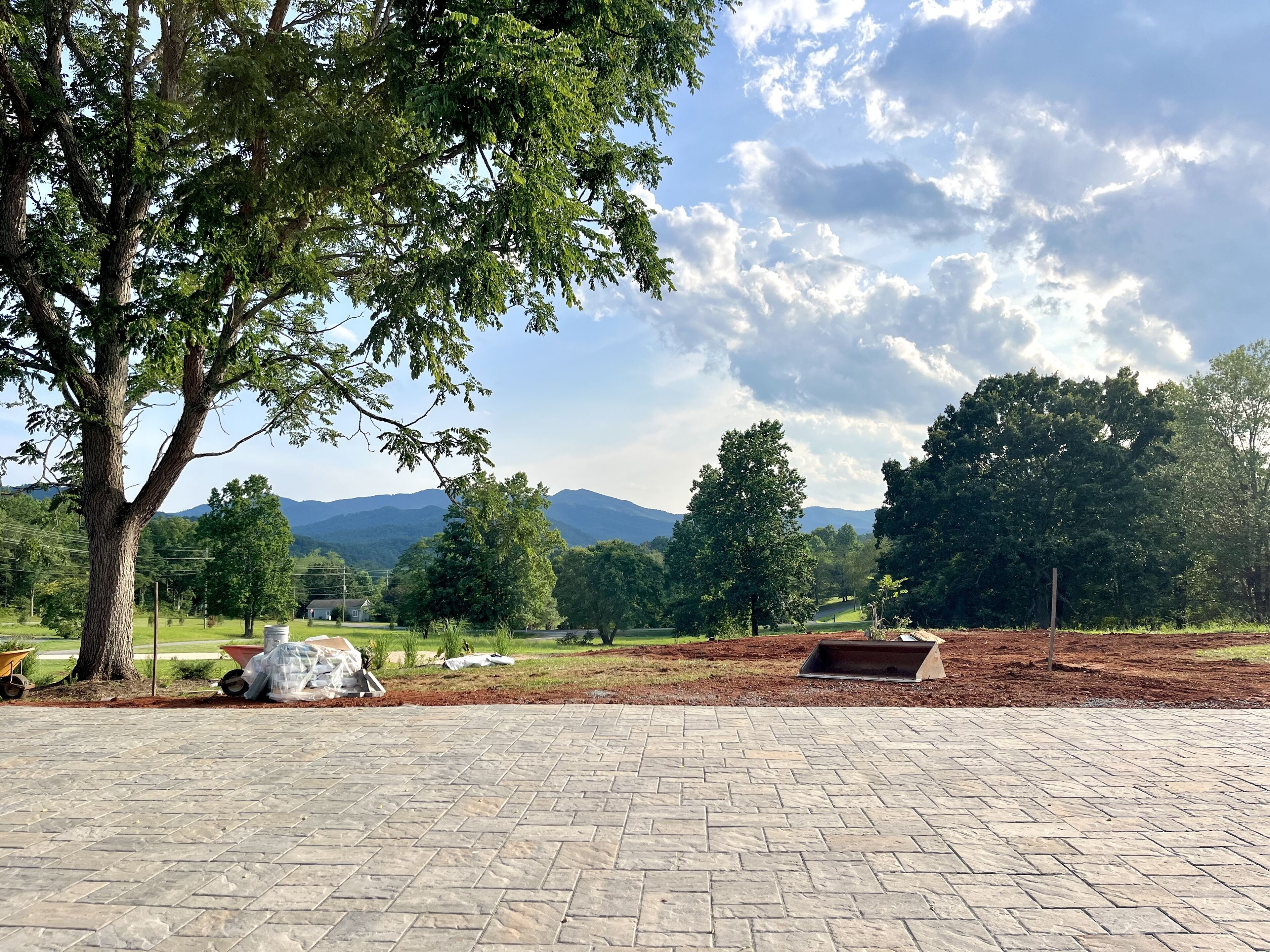 to the newly appointed Everett Estate Where Modern Luxury