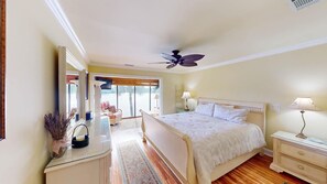 4 bedrooms, Internet, bed sheets