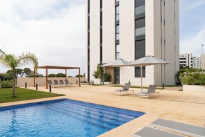 Outdoor pool - Horizonte Line (Villajoyosa)