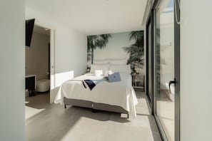 Penthouse, 2 Bedrooms, Sea View | Soundproofing, free cribs/infant beds, free WiFi, bed sheets