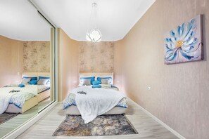 Mökki | 1 makuuhuone, työpöytä, kannettavalle tietokoneelle sopiva työtila