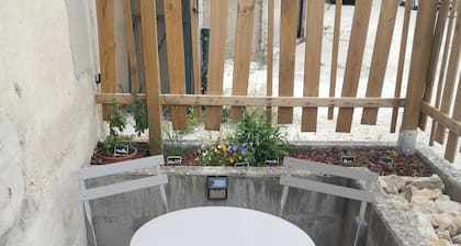 Appartement Lumineux en Rdc, Pour Séjour Touristique ou Professionnel