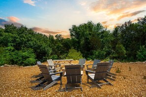 Property grounds - Modern Lake Retreat, Pools & Resort Amenities (Hollister)