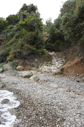 公寓 | 2 間臥室、書桌