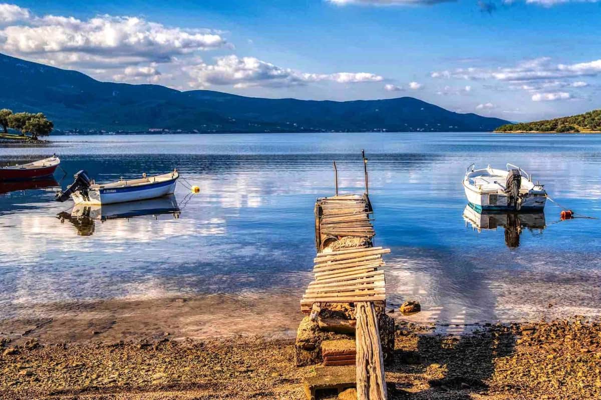 Apartment | 2 bedrooms, desk