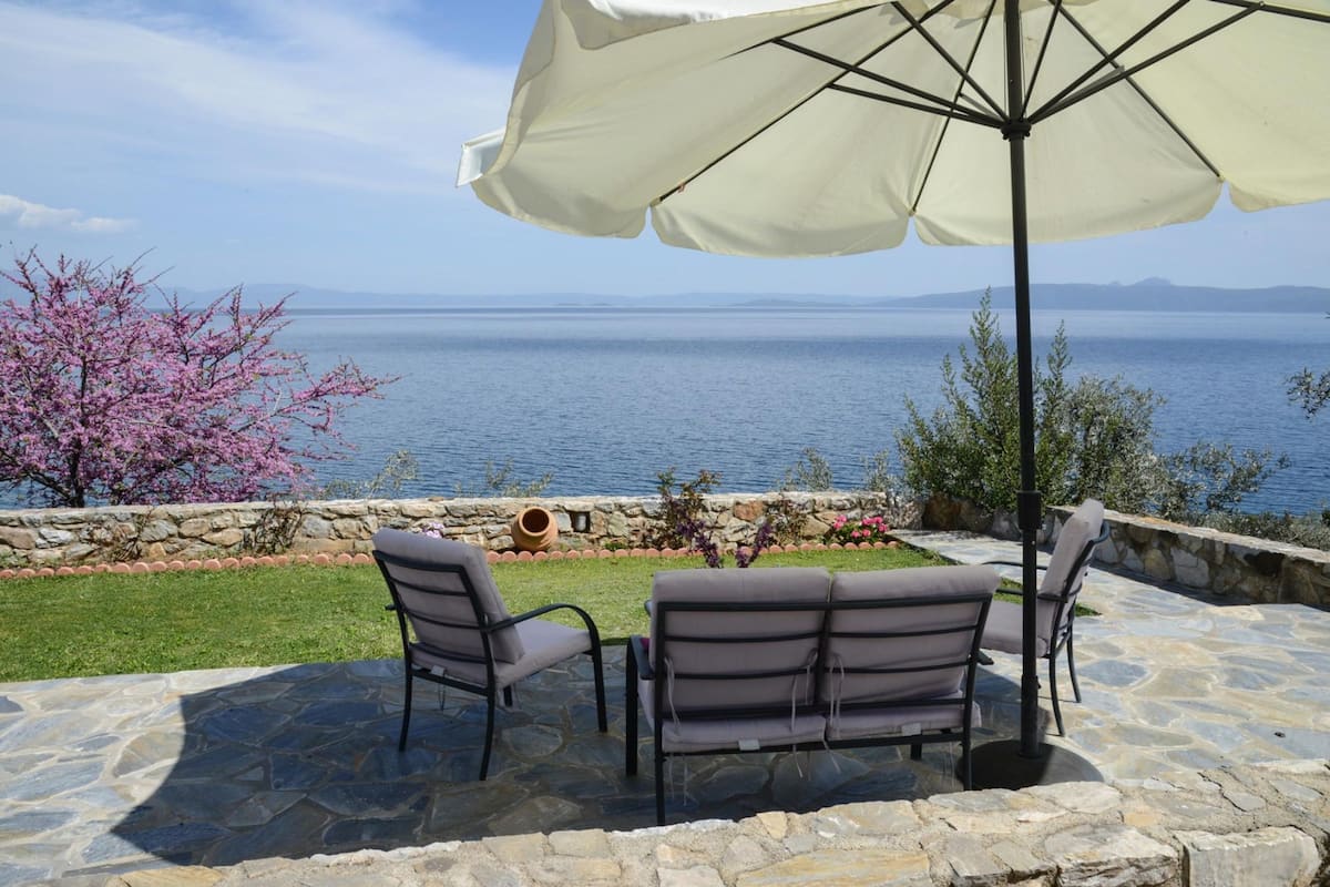 Apartment | 2 bedrooms, desk