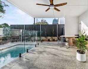 Pool - Maple Suite, Berry - by Linnaeus Collection (Berry)