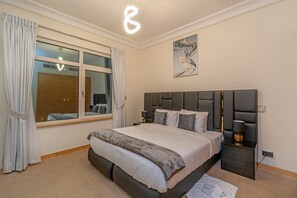 Apartamento família | 3 quartos, individualmente decorados, ferros/tábuas de passar roupa