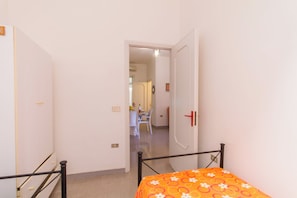 Interior - Villetta Rossa with garden (Melendugno)