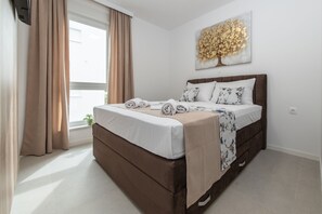 2 soverom, safe på rommet, strykejern/-brett og wi-fi (inkludert)