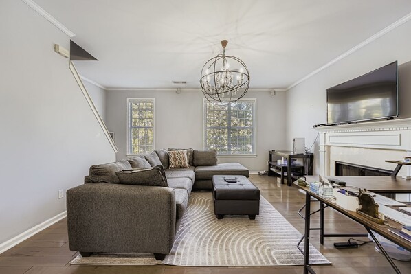 TV, fireplace, offices