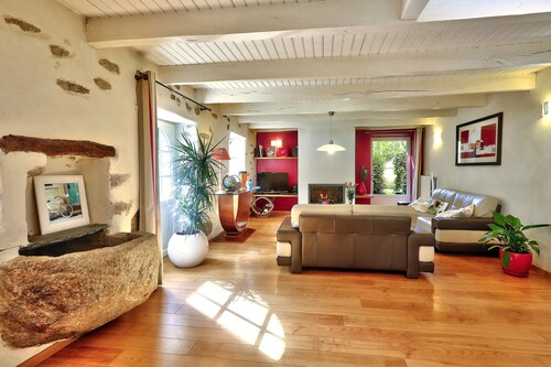 Cottage de Charme Dans un Cadre Bucolique: Forêt.monts D'arrée. Baie de Morlaix