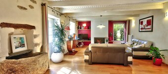 Cottage de Charme Dans un Cadre Bucolique: Forêt.monts D'arrée. Baie de Morlaix