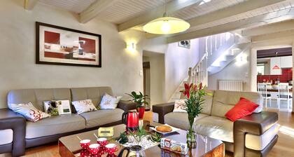 Cottage de Charme Dans un Cadre Bucolique: Forêt.monts D'arrée. Baie de Morlaix