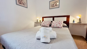 2 bedrooms, free WiFi, bed sheets