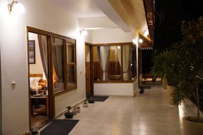 Living area - The Dharmas Resort (Ranikhet)