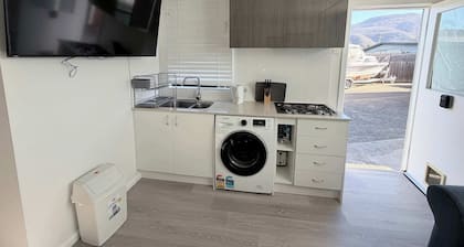 Private Studio | Convenient Stay Near Hobart