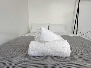 1 soverom, strykejern/-brett, wi-fi og sengetøy