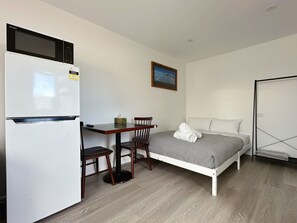 1 室のベッドルーム、アイロン / アイロン台、WiFi、ベッドシーツ