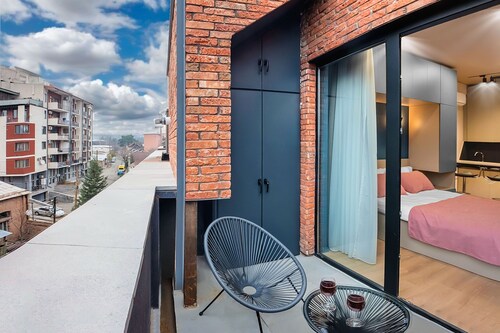 HB apartments Moedani