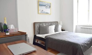 Apartment | 1 bedroom, free WiFi, bed sheets