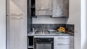 Condo | Private kitchen - Inn 3 (Rome)