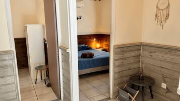 2 Schlafzimmer, BĂŒgeleisen/BĂŒgelbrett, kostenloses WLAN, BettwĂ€sche