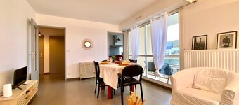 Appartement Le Cocon de la Plage Avec Terrasse à 2 min de la Plage et du Port