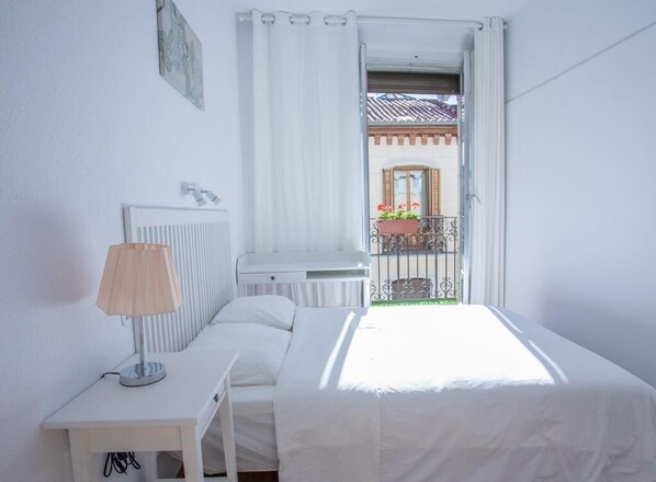 7 chambres, bureau, fer et planche à repasser, Wi-Fi