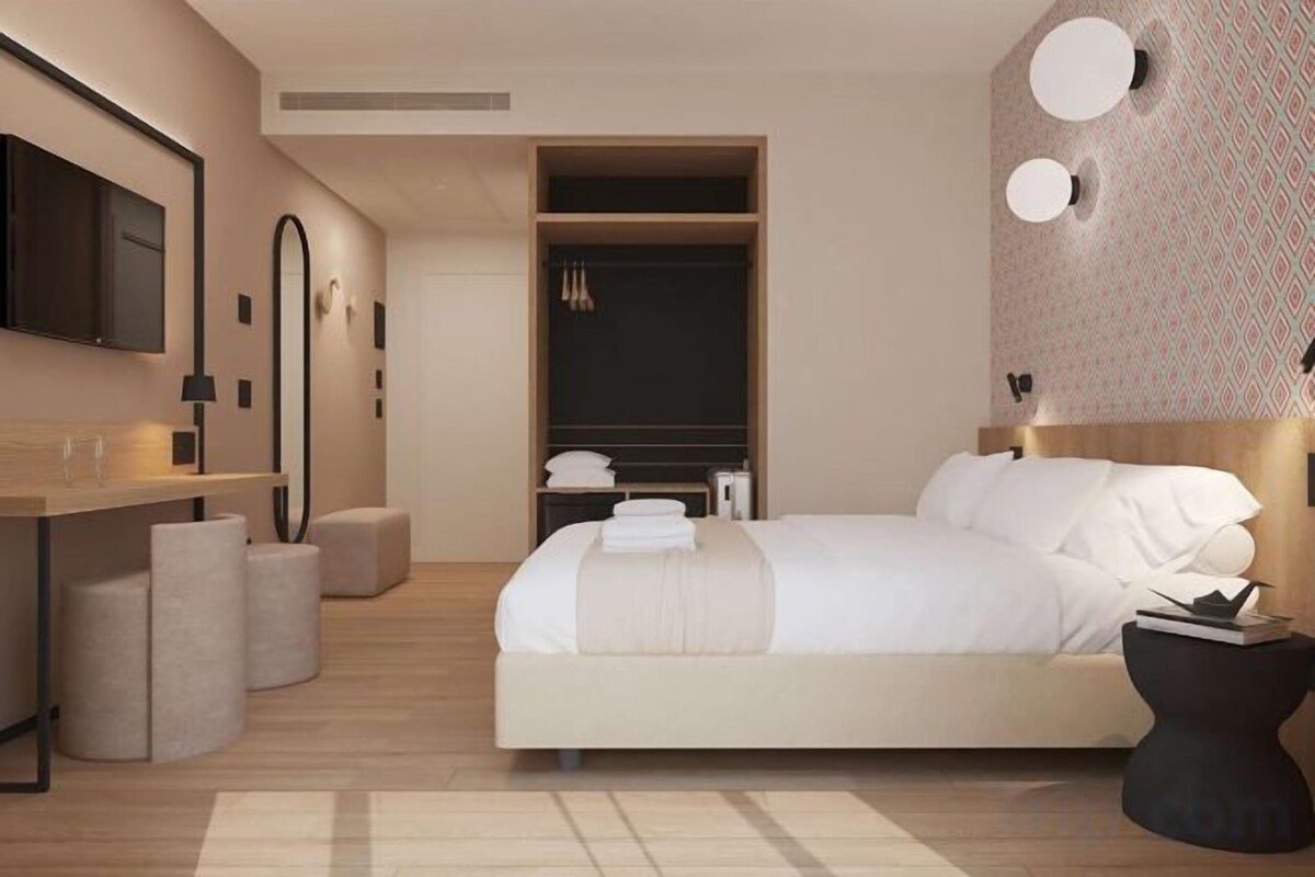 Comfort Queen Room-Non-Smoking