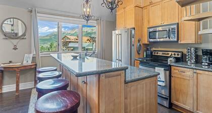 Blue Mesa Lodge 40B by Avantstay Ski In/ Ski Out Unit w/ Balcony!