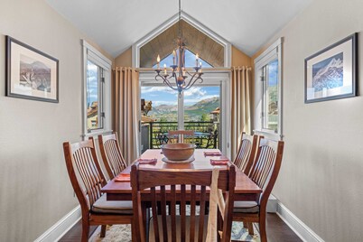 Blue Mesa Lodge 40B by Avantstay Ski In/ Ski Out Unit w/ Balcony!