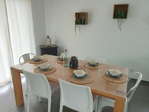 Dining - Comme à la Maison (Sainte-Hélène)
