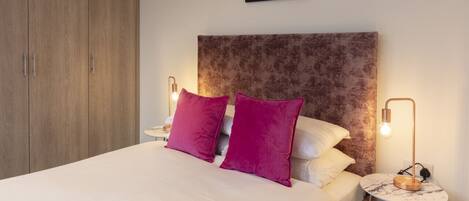 2 Schlafzimmer, Bügeleisen/Bügelbrett, kostenloses WLAN, Bettwäsche