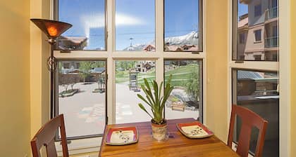 Blue Mesa Lodge 32A by Avantstay Located In The Heart Of Mountain Village w/ Prime Skiing Access