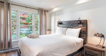Etta Place 7 by Avantstay Ski In/ Ski Out Unit w/ Striking Views!
