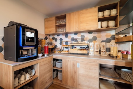 Desayuno para llevar diario (EUR 7 por persona)