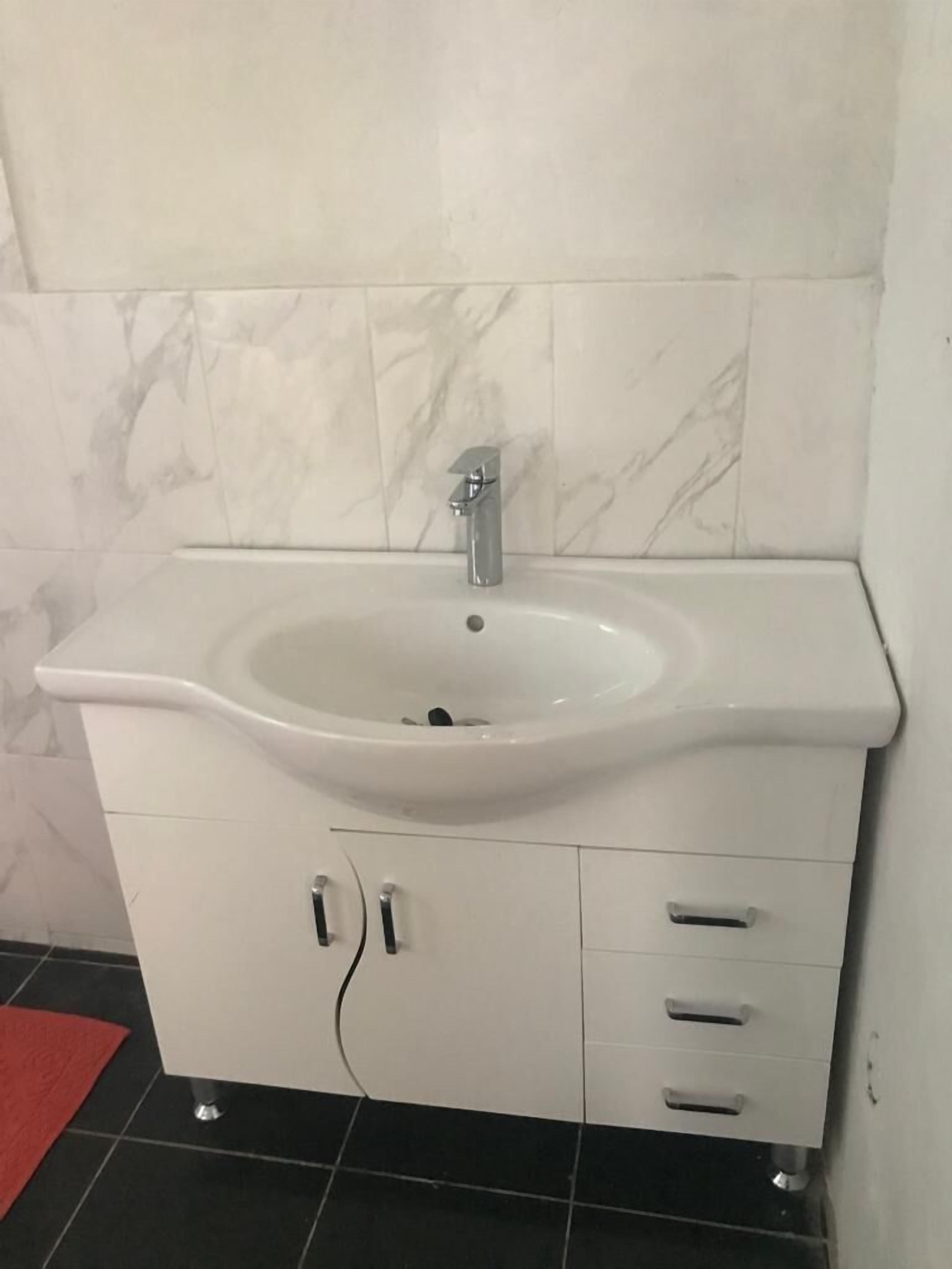 베이직 싱글룸 | 욕실