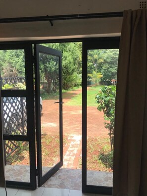 Front of property - Cosham guest house (Harare)