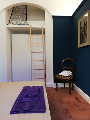 1 habitación, cuna de viaje, wifi gratis y ropa de cama
