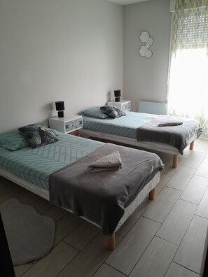 2 sovrum, strykjärn/strykbräda, wi-fi och sängkläder