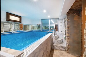 Private pool
