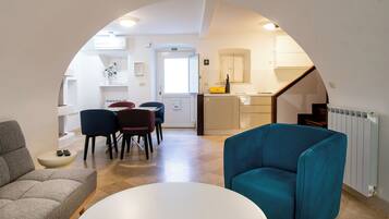 Appartement Confort, 2 chambres, non-fumeurs | Restauration dans la chambre