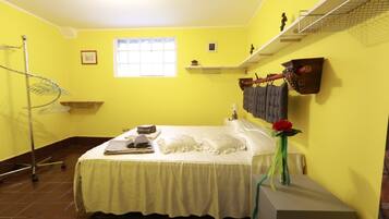 1 camera, culla da viaggio, Wi-Fi, lenzuola