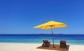 Private beach nearby, white sand, free beach shuttle, beach volleyball
